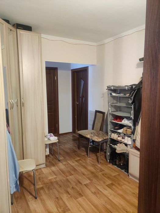 Продам трёхкомнатную квартиру
