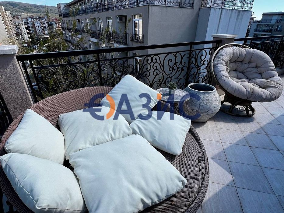 Продава се Тристаен апартамент в к.к. Слънчев бряг - 91 кв.м за 1418 €/кв.м - Снимка #11