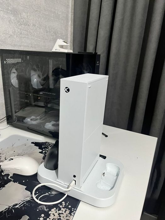 Продам Xbox S series