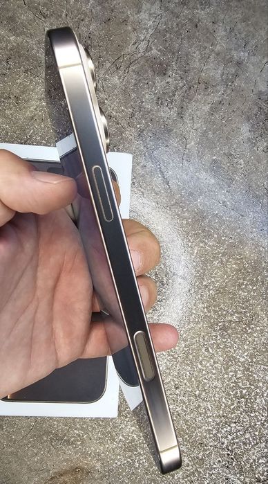 iPhone 16 Pro Max 256 Gb karobka