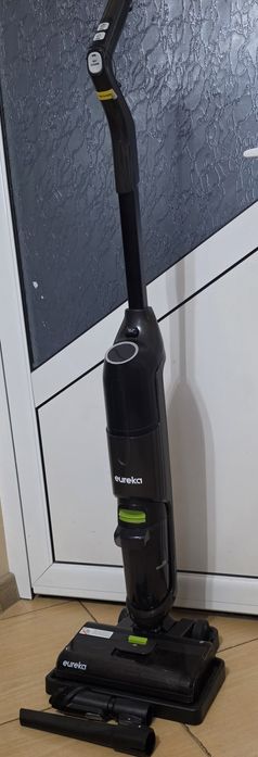 Правостояща прахосмукачка Eureka New400