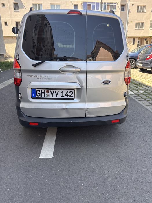 Ford transit courier