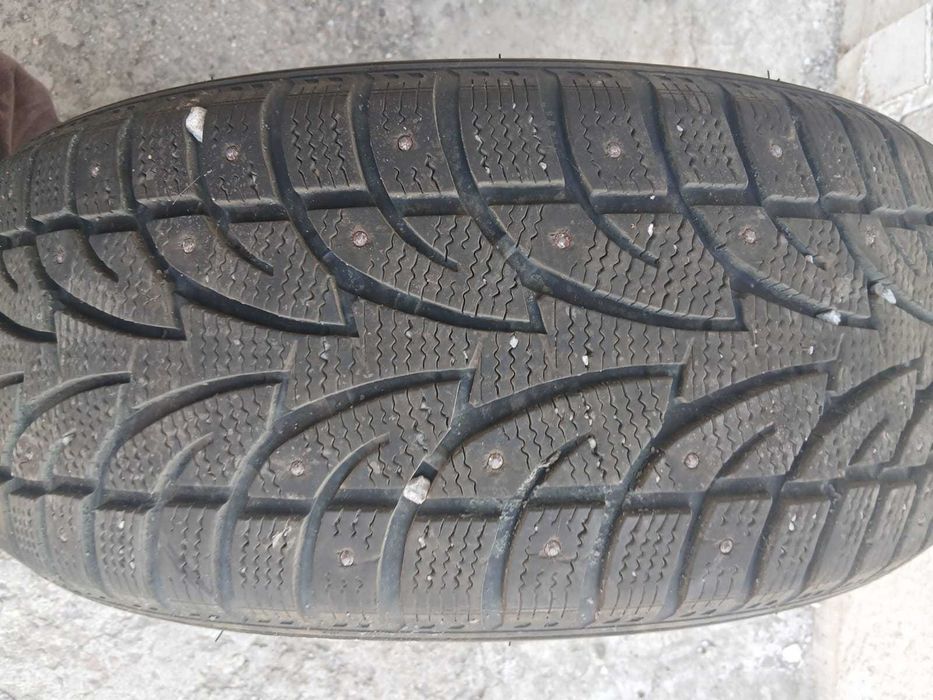 Зимняя резина 215/55 R18