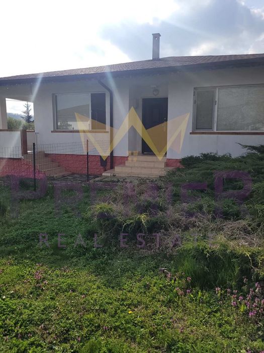 Къща в Варна, област-с.Юнец площ 139 цена 104000