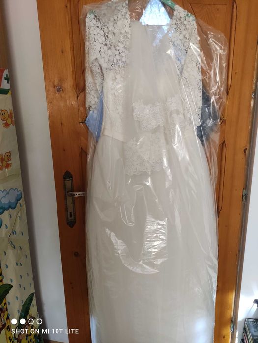 Rochie mireasa masura 48