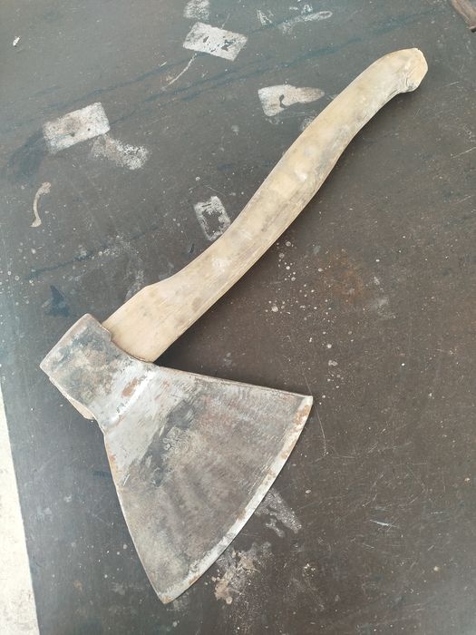 Продам мясной топор