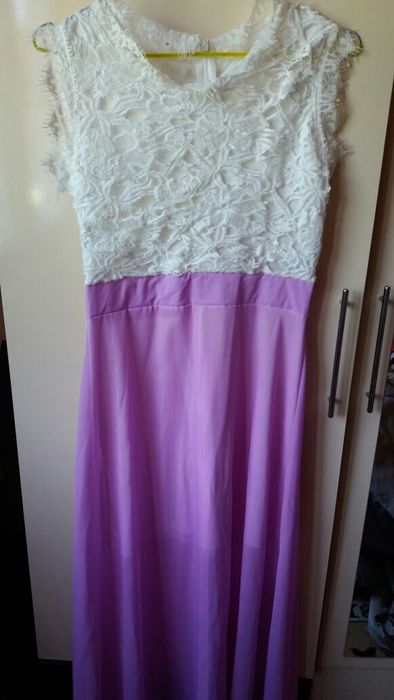 Rochita  dama  cu  broderie