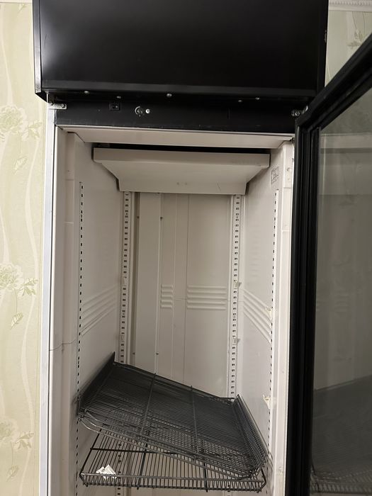 Холодильная витрина