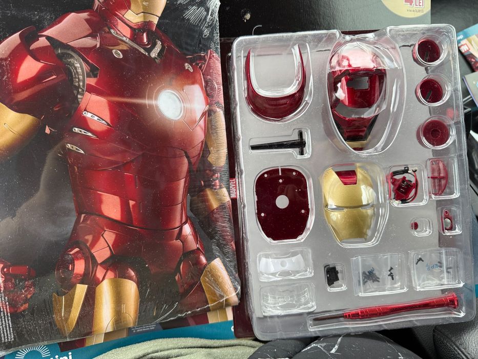 Cap Iron Man (NOU)