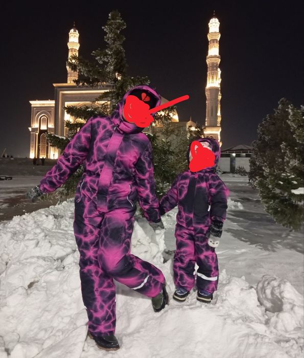 Продам парные комбенизоны 25000