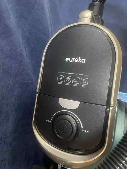 Прахосмукачка без торба Eureka
