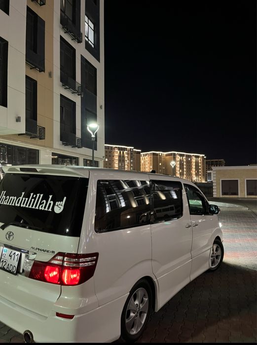 Toyota Alphard 06