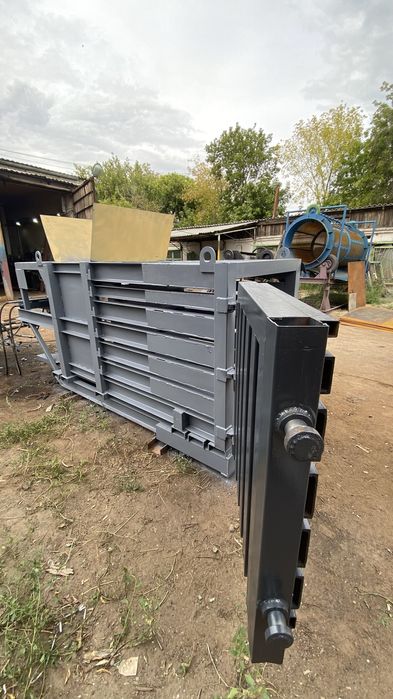 Горизонтальный пресс для макулатуры и пэт