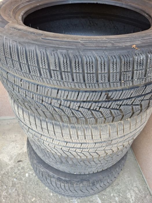 Anvelope iarna hankook 235 55 R17 99H
