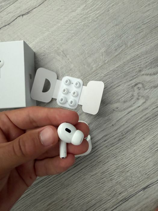 Airpods Pro 2 noi , negociabil