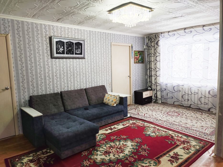 Продаётся квартира 2 микрорайон