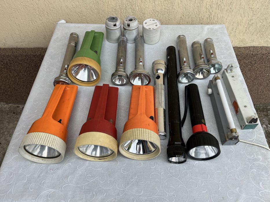 Lot lanterne vintage de colectie DDR, China, SUA, românești
