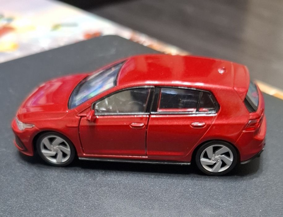 VÎND machetă VOLKSWAGEN GOLF 8 GTI din metal de colecție