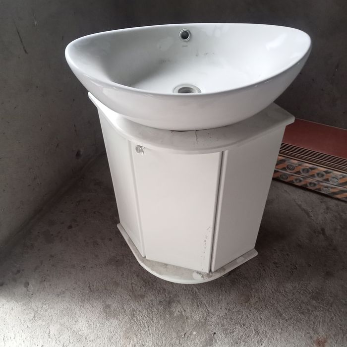 Раковины разные продам