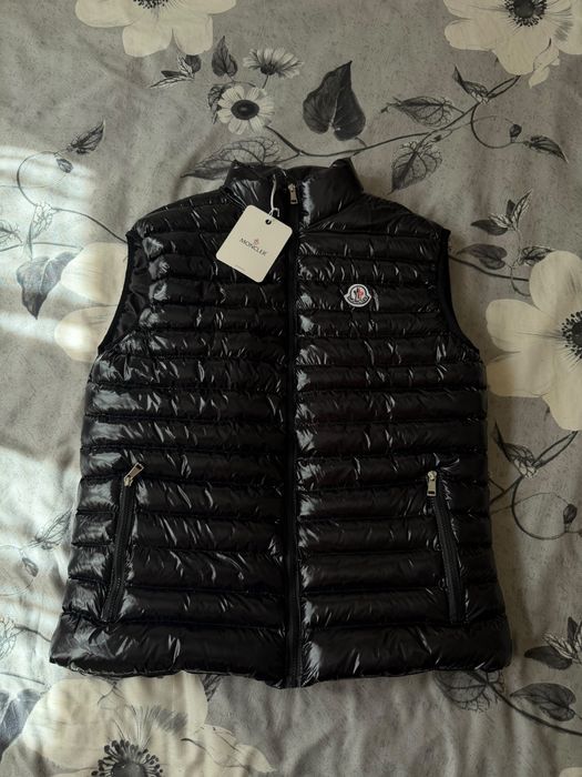 Vesta Mon.cler  FULL STOC