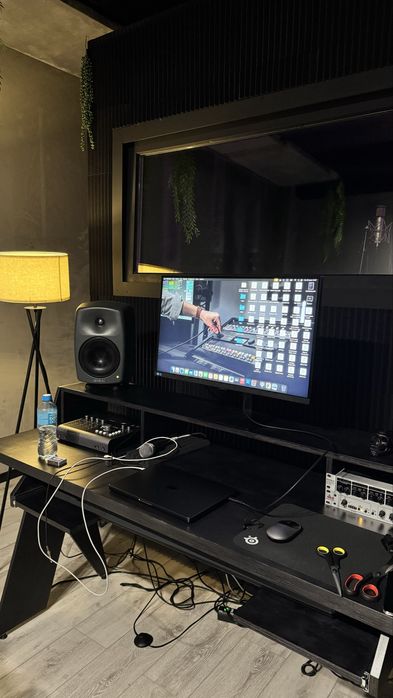 Монитор Samsung S8 60герц