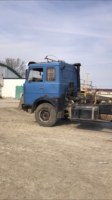 Маз тягач 1990 года