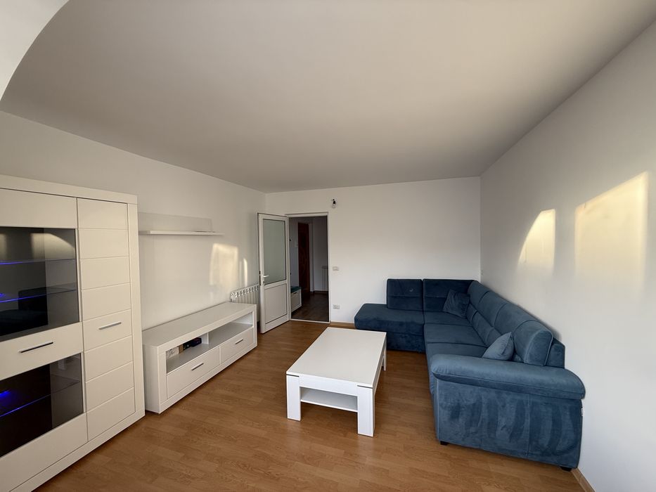 Vând apartament complet renovat și mobilat premium, etaj 3, direct proprietar