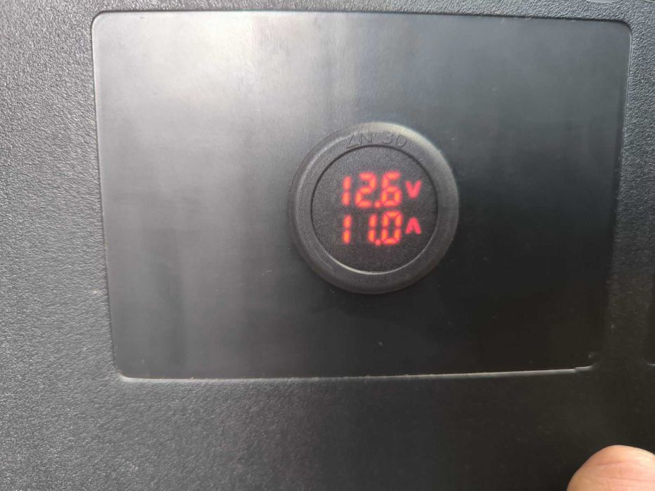 Българско зарядно за акумулатори и мн.други предложения...