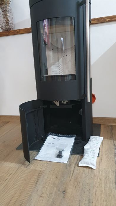 Semineu modern Mona HS+ 6kw