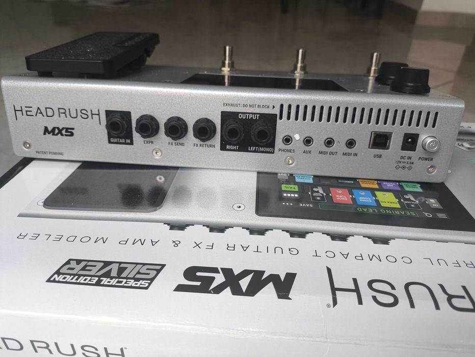 Headrush MX5 -Мултиефект / процесор за китара .