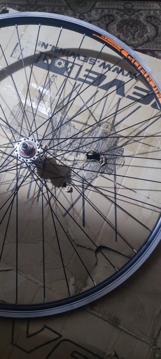 Продам велосипед колесо новый 29