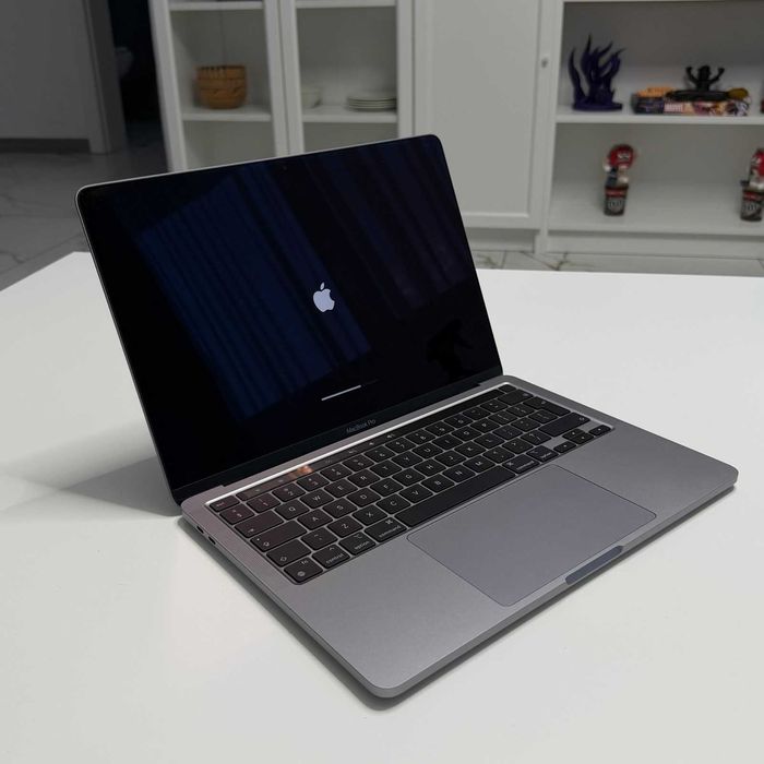 MacBook Pro M1 Touchbar 256GB 100% Sănătate Baterie