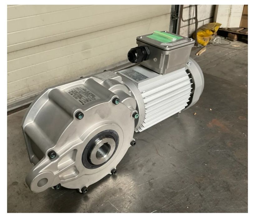 Tsubaki - Motor electric + Reductor 0.4 kW