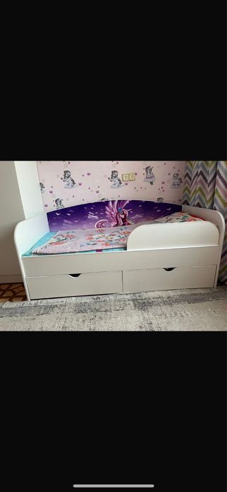 Продам кровати для девочек