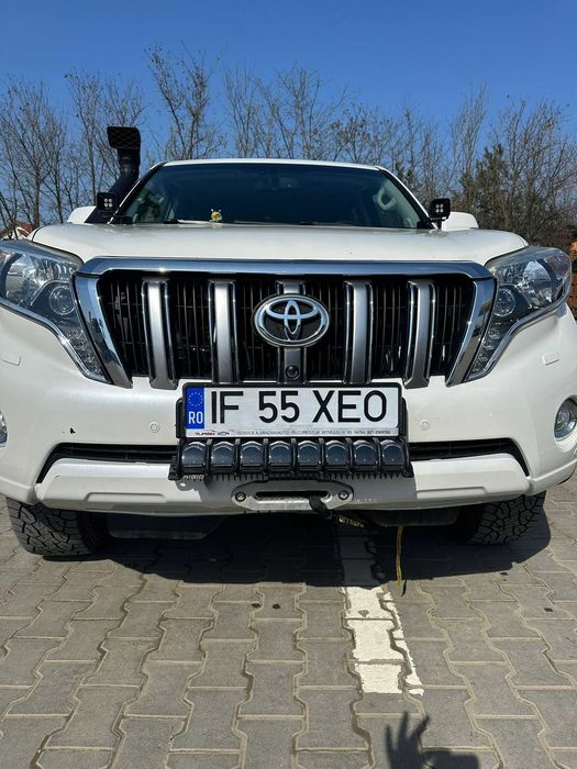 Toyota Land Cruiser 150 D-4D  Full Option , 7 locuri , stare ireprosabila si fara accident in istoric.