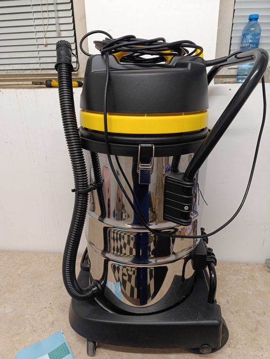 IVC-50, 50л., 2000W,Прахосмукачка за всмукване на сухо и мокро