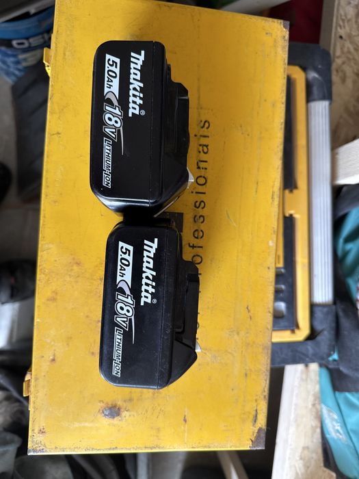 Vindacumulatori 18v 5ah Makita