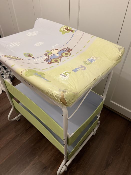 Masa de infasat si cadita