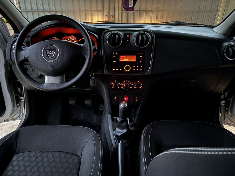 Dacia Logan 2013 benzina 8200 km