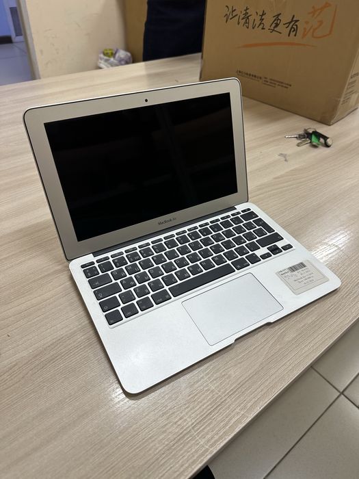 Macbook Air 13/2018 продается