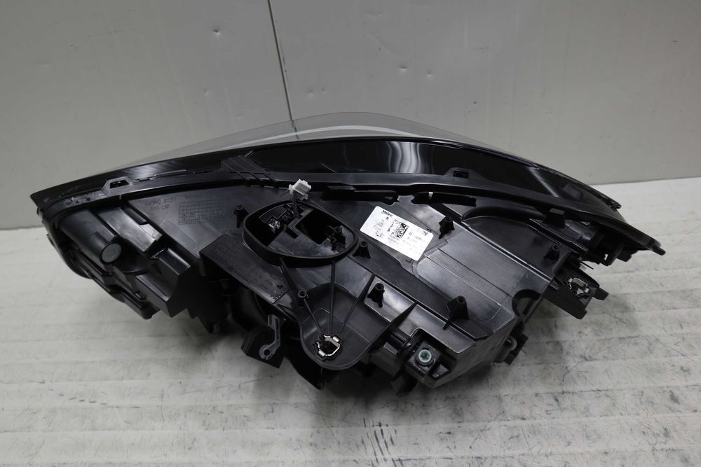 Чисто нов оригинален десен фар за БМВ Ф44 Гран Купе BMW F44 Gran Coupe