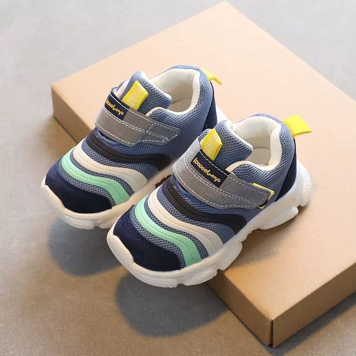 детская кросовка 28 размер качества суппер