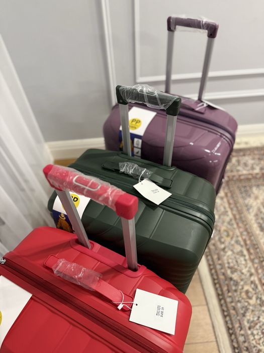 чемоданы в наличии