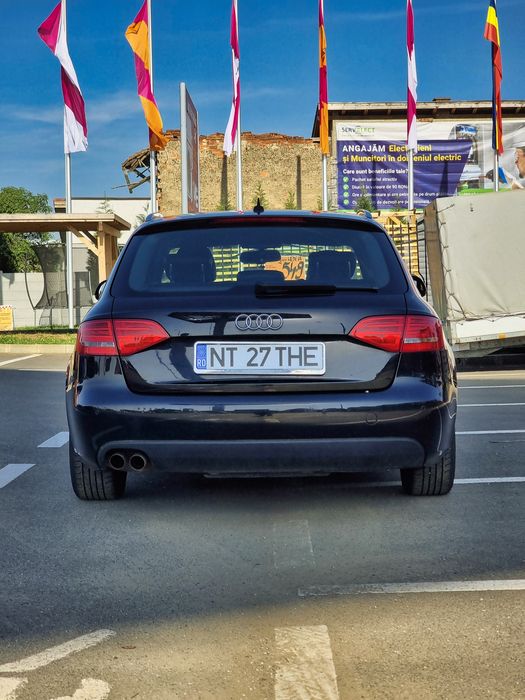 Audi A4 B8 S line 2009 2.0 TDI