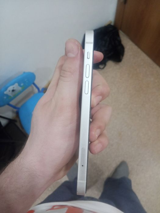 Продам айфон 12 в идеале 120к