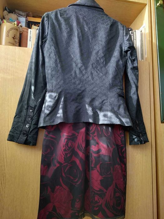 Елегантна рокля със сако.