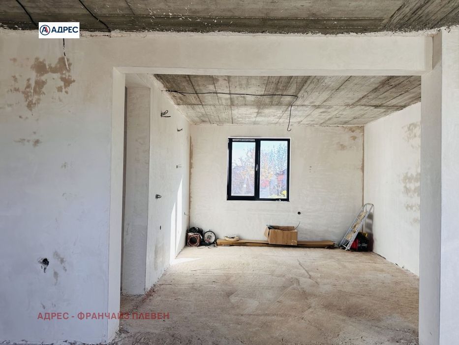 Продава се Къща в с. Гривица, Област Плевен - 180 кв.м за 675 €/кв.м - Снимка #4