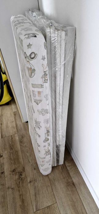 Vând protecții pătuț copii