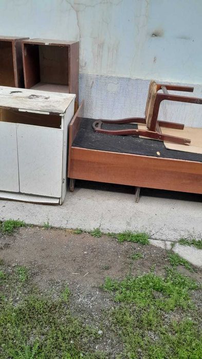 Тумба разная древесина.