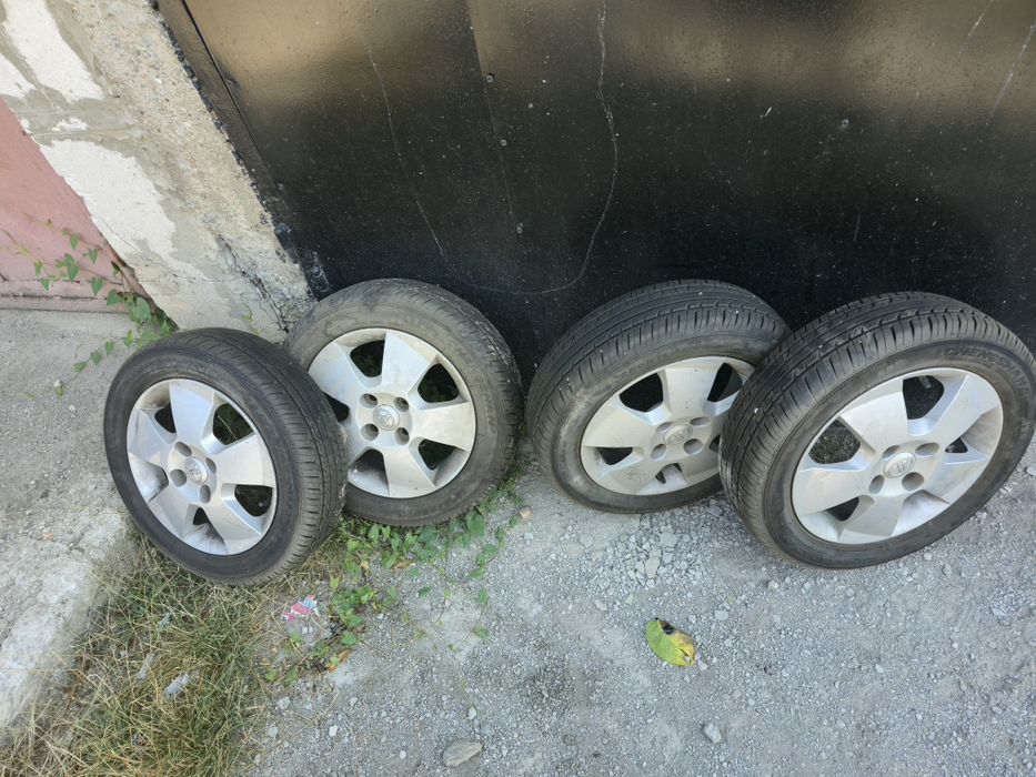 Jante aliaj cu cauciucuri